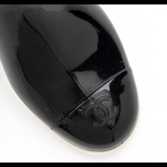 SOLD Authentic CHANEL Rain Boots - Picture 2 of 8